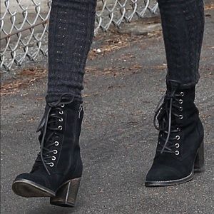 Steve Madden Gretell Black suede booties SZ 9.5